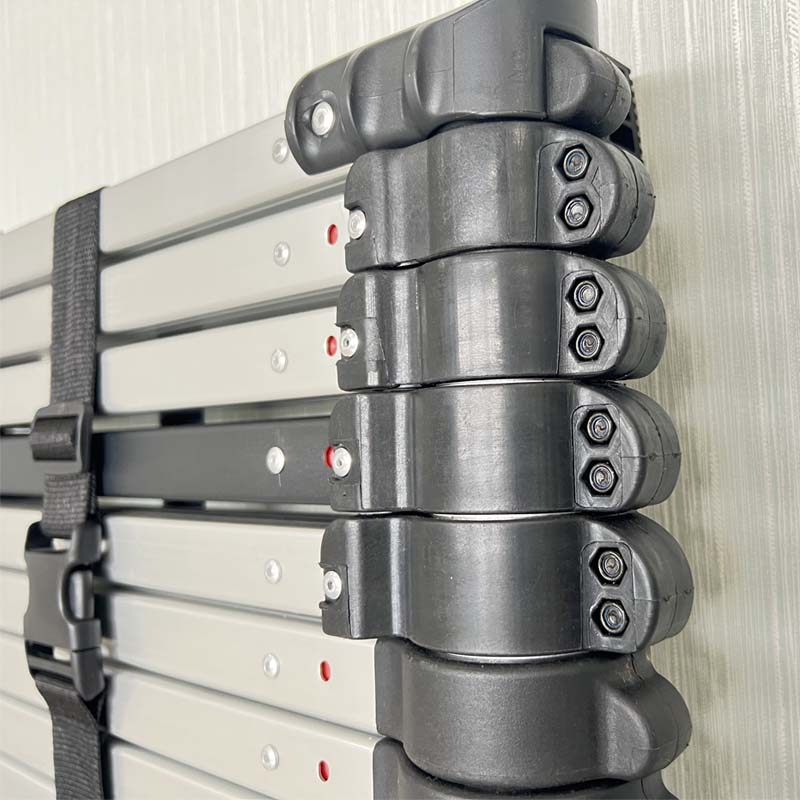 One Button Retraction Aluminum Telescopic Slow Down Design Multi-Purpose Ladder